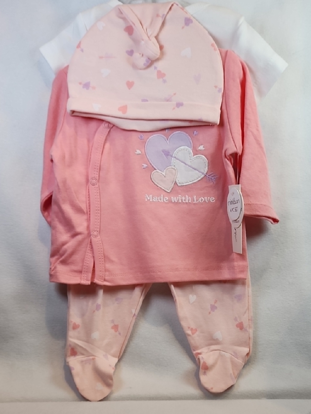 Baby Heart Print 4-Piece Set - Pink, White And Lavender Colors.